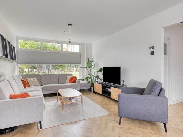 Bernhardlaan 35, Etten-Leur