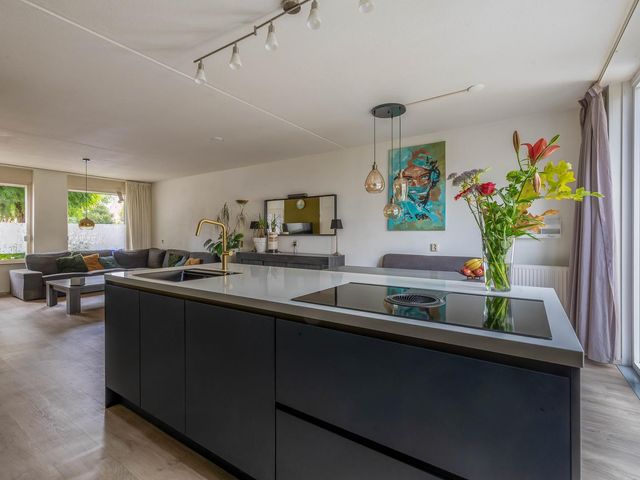 Kapelaan Nausstraat 35, Venlo