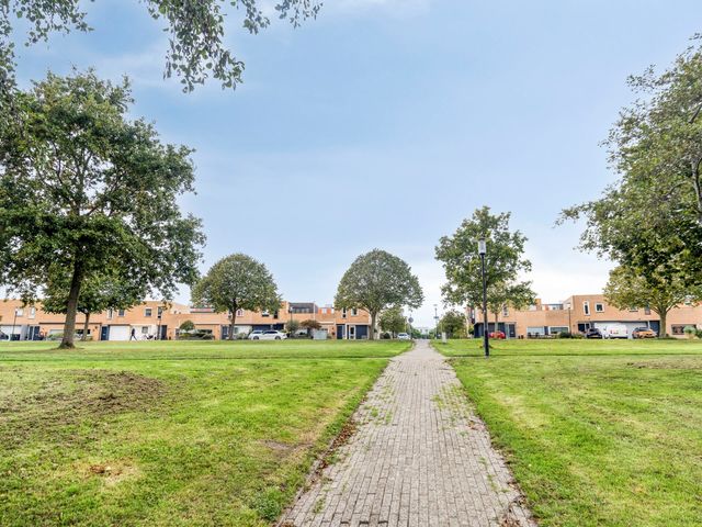 Josine Reulinglaan 19, Vlissingen