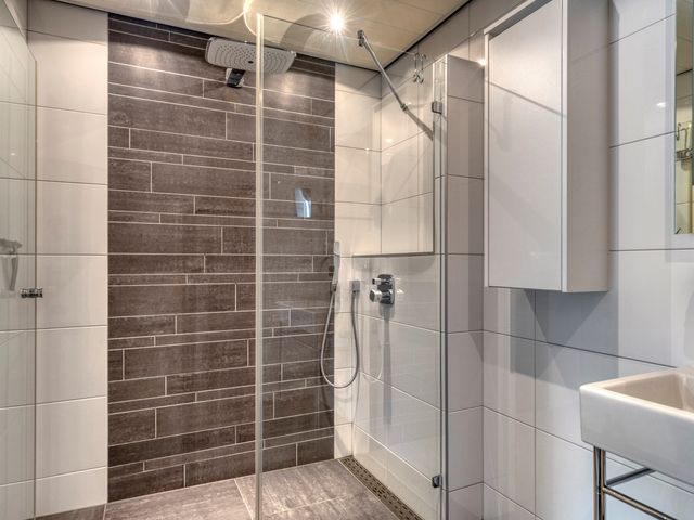 Josine Reulinglaan 19, Vlissingen