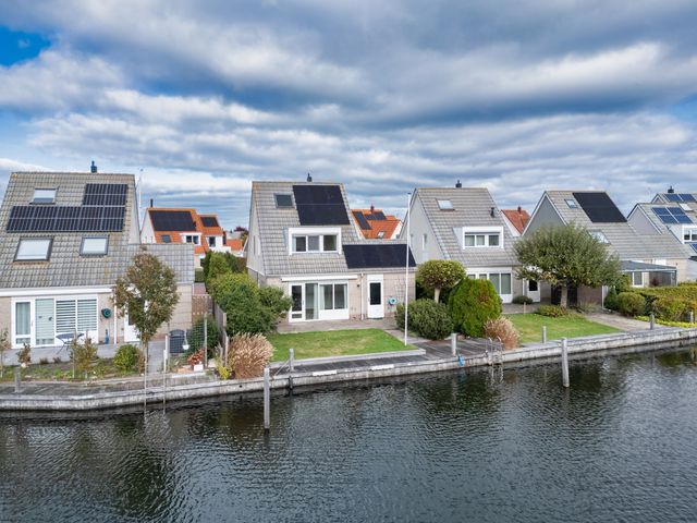 Kievit 11, Lemmer