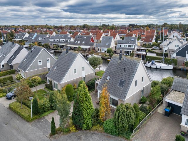 Kievit 11, Lemmer