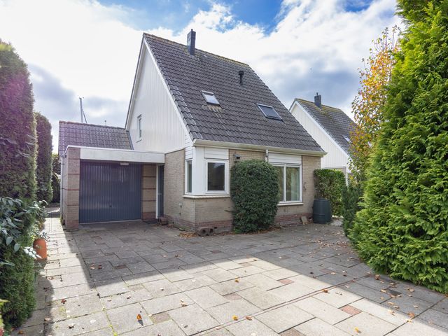 Kievit 11, Lemmer
