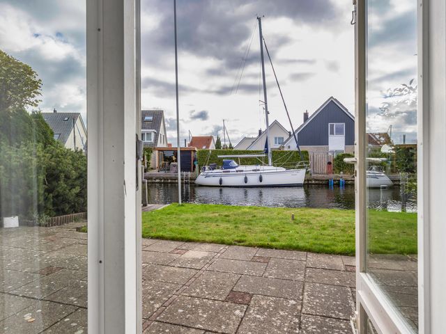 Kievit 11, Lemmer