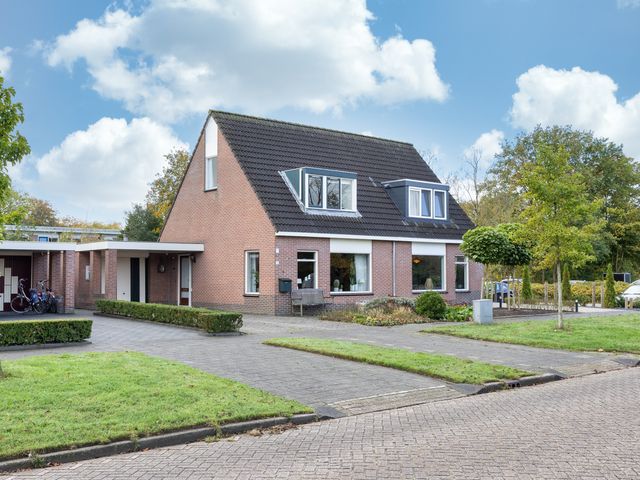 Dobbeleane 11, Sint Nicolaasga