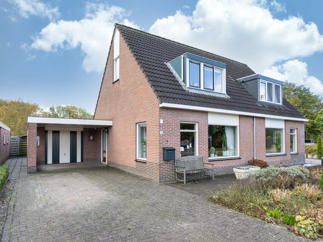 Dobbeleane 11, Sint Nicolaasga