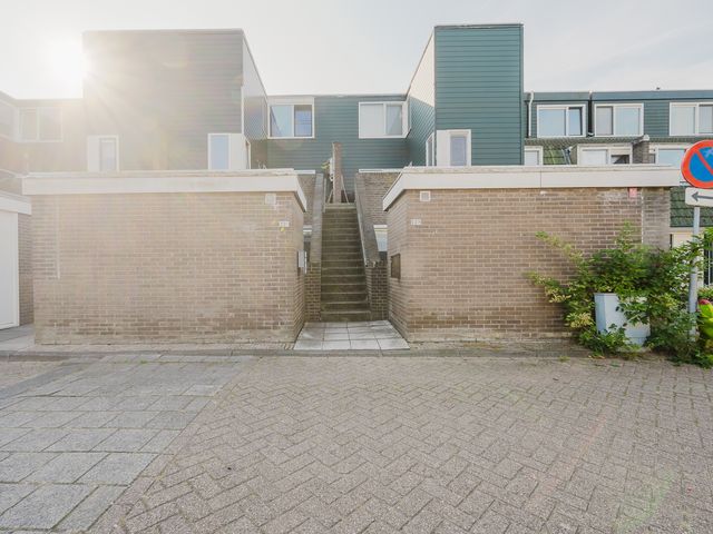 Slakkenveen 231, Spijkenisse