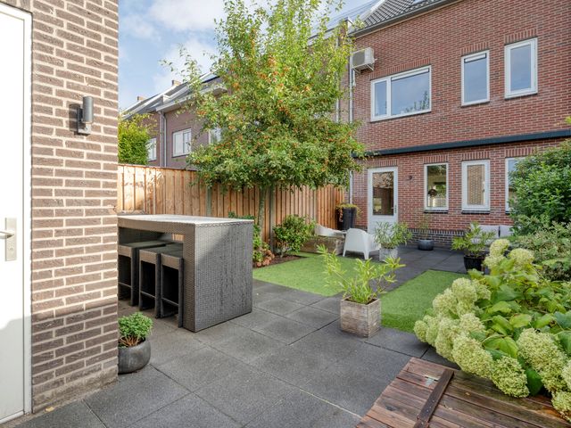 Van Kouwenborchstraat 45, Hardenberg