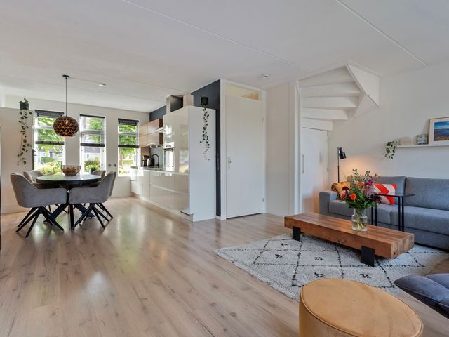Van Kouwenborchstraat 45, Hardenberg