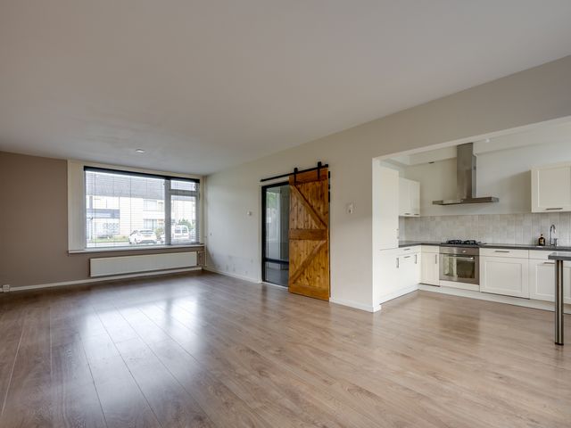 Van Bleiswijkhof 10, Rijen