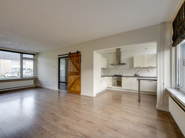 Van Bleiswijkhof 10, Rijen