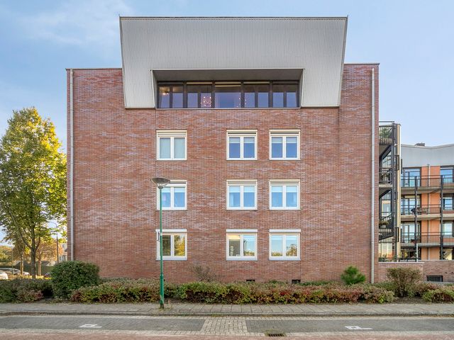 Jac.P. Thijsselaan 90, Veenendaal