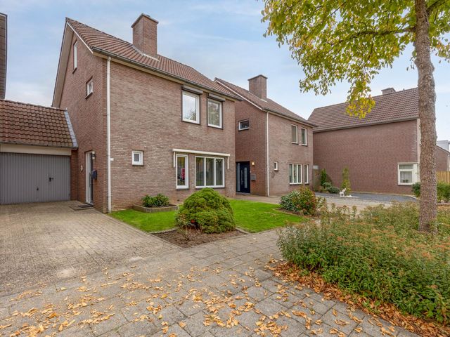 Schoutlaan 34, Susteren