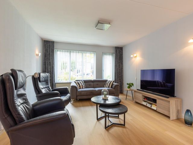 Schoutlaan 34, Susteren