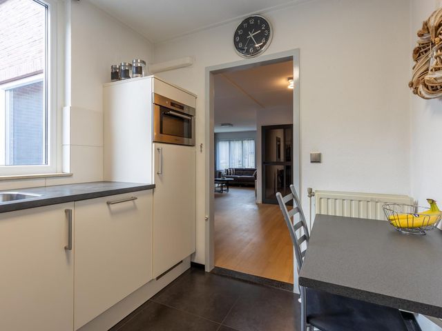 Schoutlaan 34, Susteren