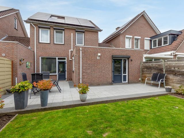 Schoutlaan 34, Susteren