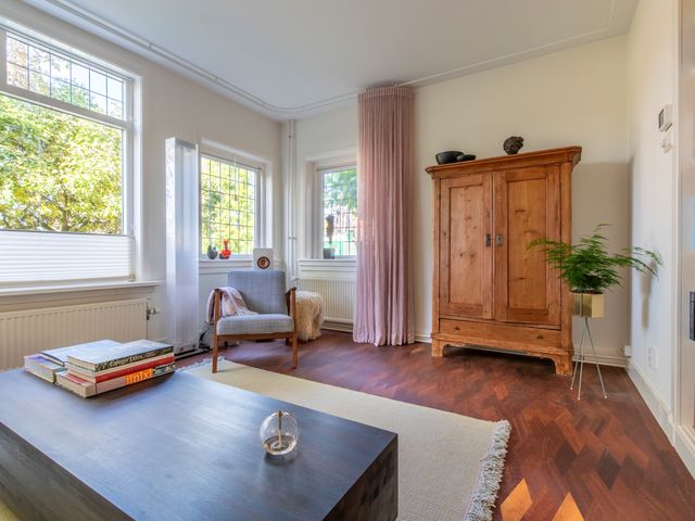 Buurtlaan west 98, Veenendaal