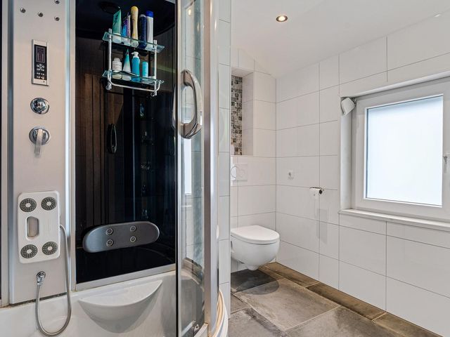 Nieuwenhofstraat 15, Hoensbroek