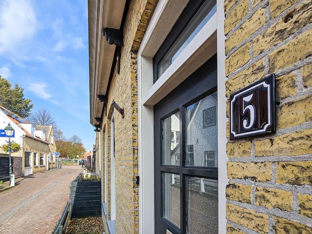 Buitenlevenglop 5, Midsland