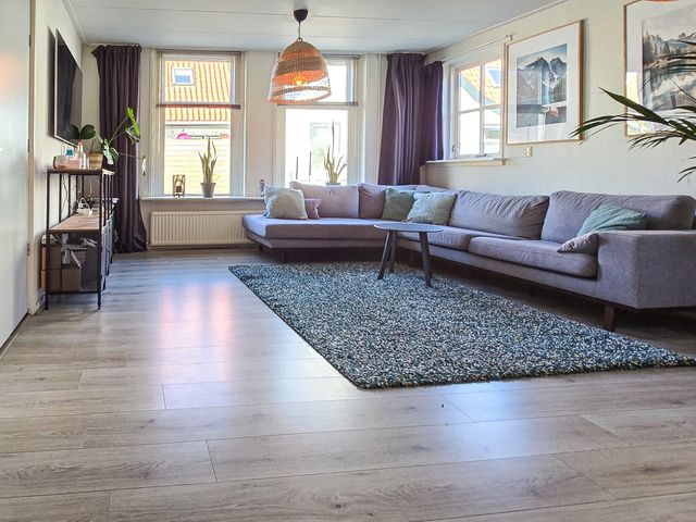 Buitenlevenglop 5, Midsland