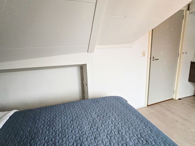 Buitenlevenglop 5, Midsland