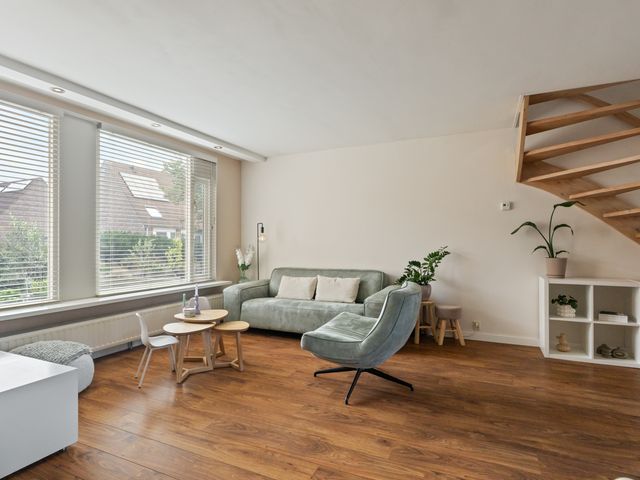 Doorzwin 5007, Julianadorp