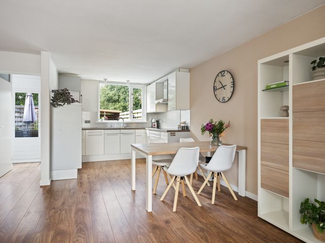 Doorzwin 5007, Julianadorp