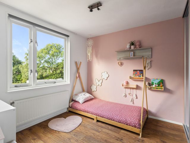 Doorzwin 5007, Julianadorp