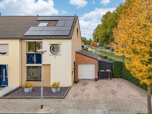 Kuifduikerstraat 23, Venlo