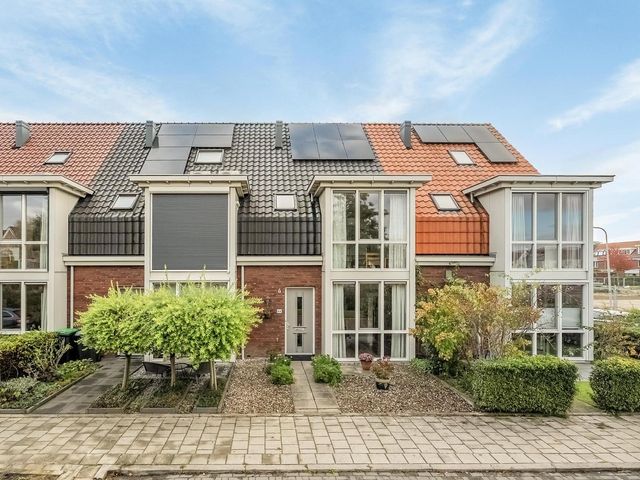Louisapolder 44, Barendrecht