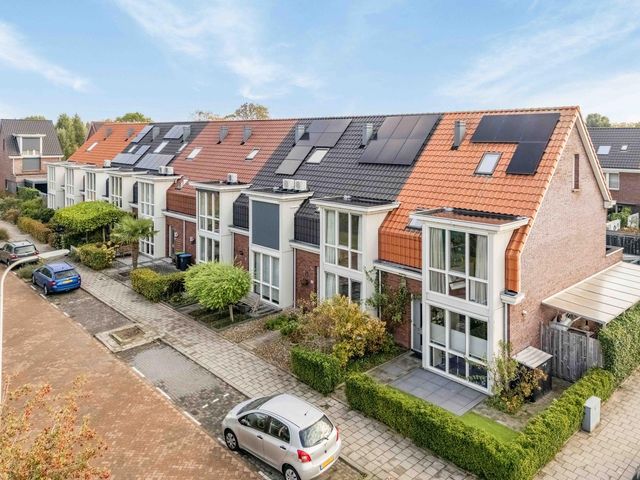 Louisapolder 44, Barendrecht