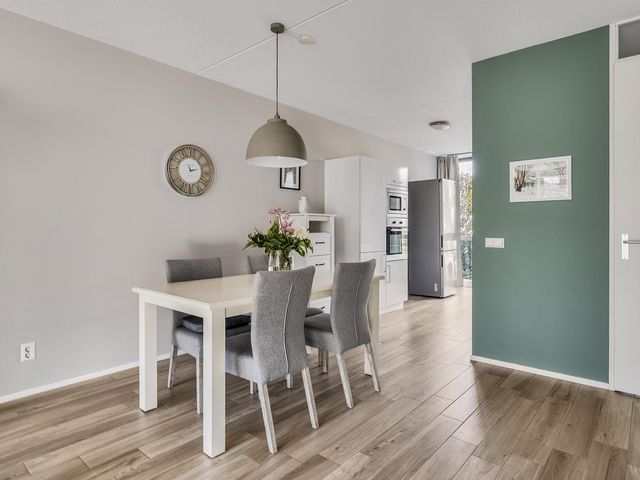 Louisapolder 44, Barendrecht