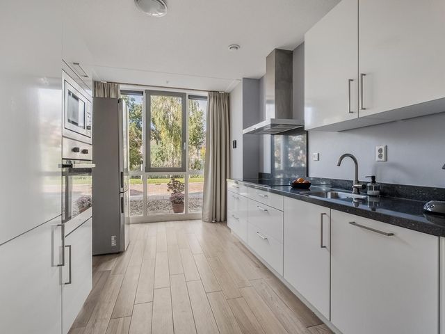 Louisapolder 44, Barendrecht