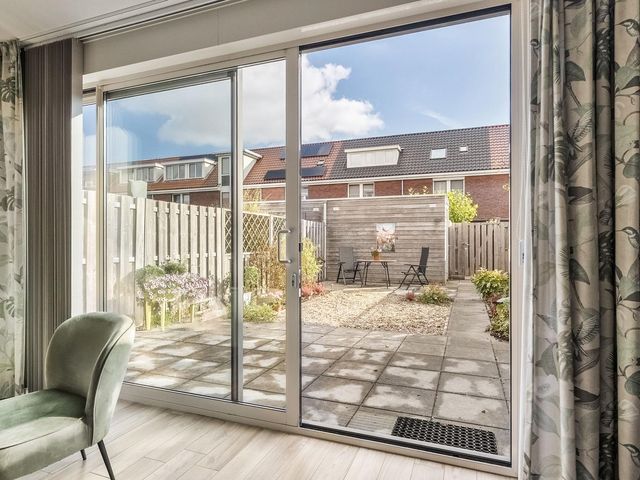 Louisapolder 44, Barendrecht