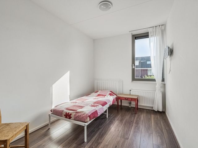 Louisapolder 44, Barendrecht