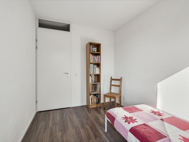 Louisapolder 44, Barendrecht