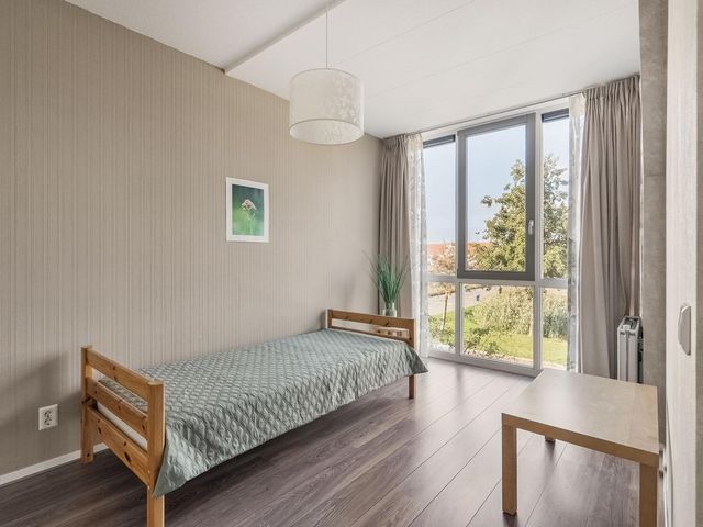 Louisapolder 44, Barendrecht