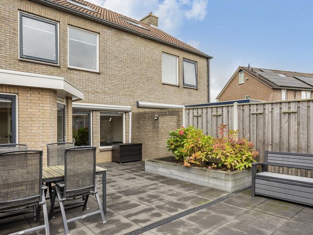 Het Schut 73, Schoonebeek