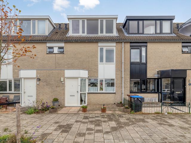 Elisabeth Baeldestraat 17, Leiden