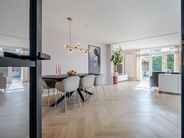 Weegbree 2, Hoogeveen