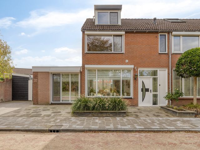 Koningin Julianalaan 30, Arnemuiden