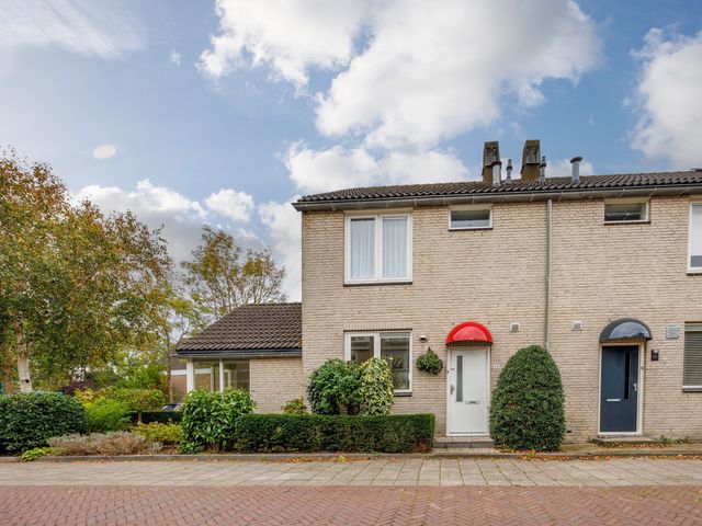 Schapenweide 28, Leiderdorp