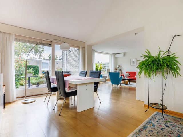 Schapenweide 28, Leiderdorp