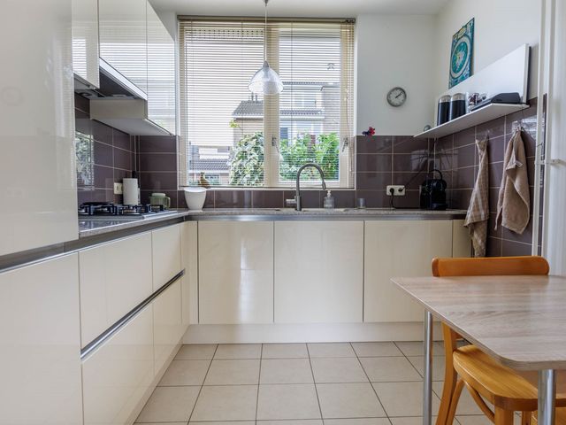 Schapenweide 28, Leiderdorp