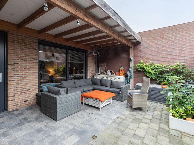 Aalscholver 27, Papendrecht