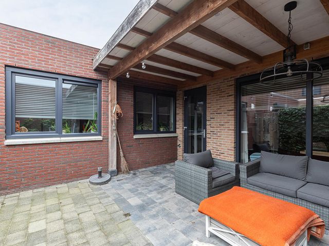 Aalscholver 27, Papendrecht