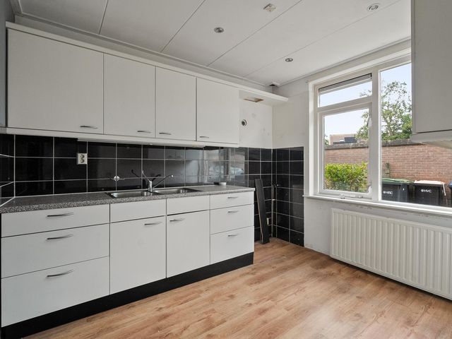 Doorzwin 4171, Julianadorp