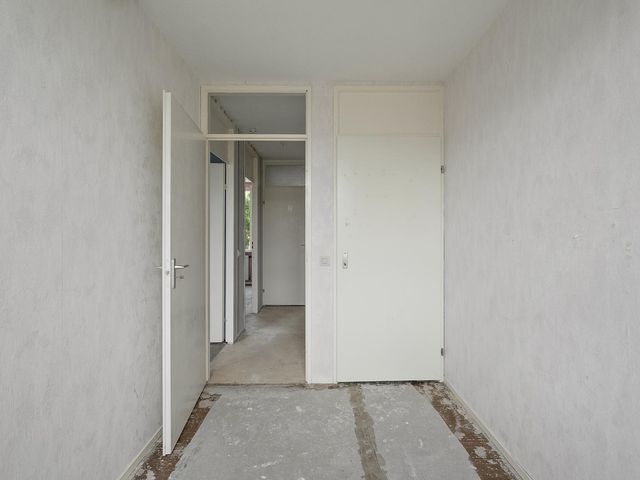 Doorzwin 4171, Julianadorp