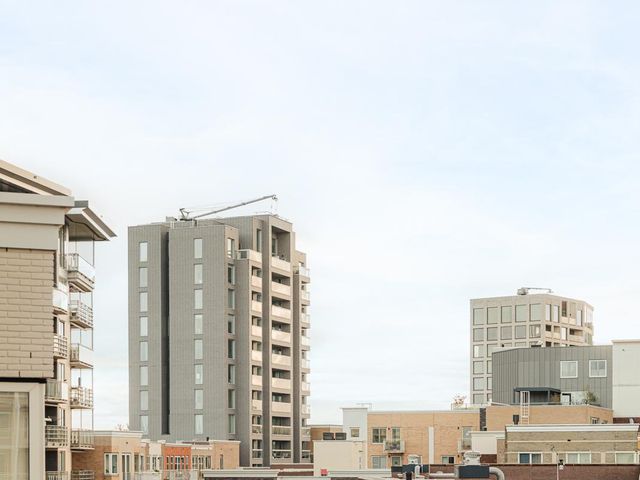 Theo van Doesburghof 96, Diemen