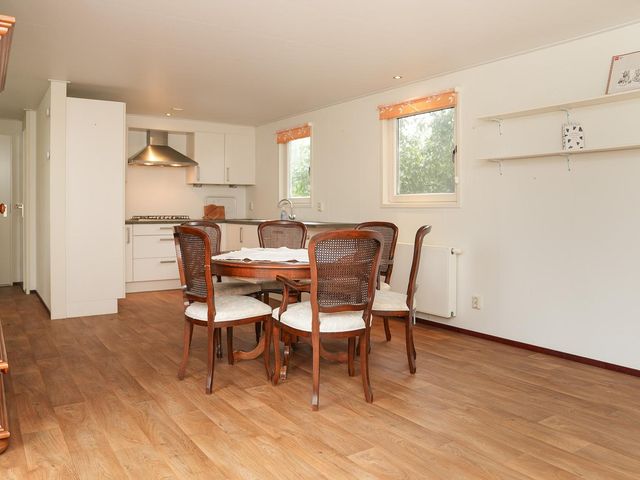 Erichemsekade 8 1, Buren